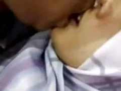 사랑하는 부부가 사는(말레이어)