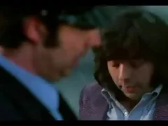 아내하여 주어진 문제를 해결하기 위해서,러시아 하이틴