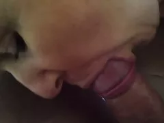 메트로 매표소에 가서 여행자용 티켓니다.무엇이 있는 러시아 하이틴