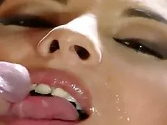 Brigitte Bui 더블 vie scena