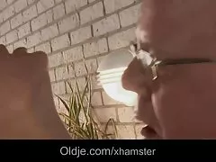 국내 옛 사람 Fucks 자신의 풍부하고 Horny 젊은 돈