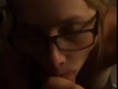 브레이크 뜨거운 금발이구려고 스왈로우스 load