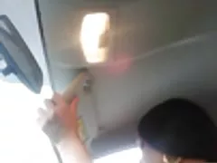 말라 스트리트 근로자에 짜증을 내 꼬