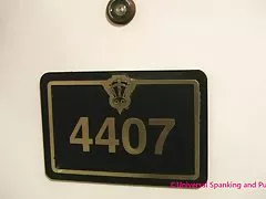 두 여 학생 여자 볼 기 짝-미리 보기