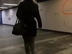 정액 공공 08에서 여자 뒤에