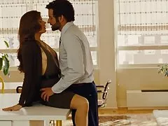 에 이미 아담스 테이블 섹스 장면에