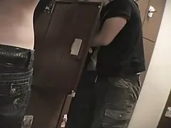 아시아 총 6 개실습실에 좌석은 320 석을 보유 일본