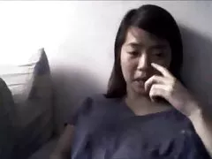 아주 귀여운 아시아 소녀 licked 및 운지법