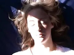 얼굴의 사격 연습 98