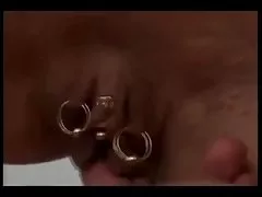 나의 섹시한 piercings-Masturbation 및 망의 pierced 티