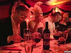 연 괴 영화 페티쉬 스윙 파티