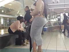 거품 엉덩이 치마 공개 3