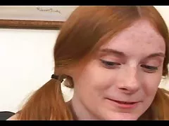 부 Fucks pigtailed 주근깨에 직면 redhead teen Allison