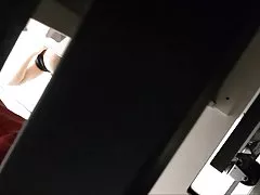 캐빈 essayage gros seins