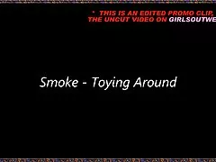 서쪽-여자 못 된 털이 금발 좋아하는 섹스 장난감