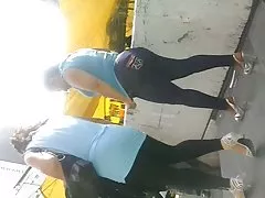 메가 nalgotas maduras en el 지하철 ii