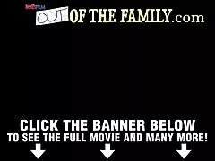 아시아 하이 틴 타고 하지 그녀의 단계-아빠가 부엌에서