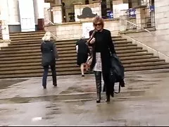 섹시한중년여성에서 부츠 상점