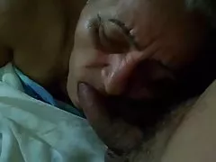 구녀 같이 흡입하므로 나의 시기를 위한 여분의 돈을