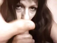 Step 엄마 sneaks 에서는 빠른 섹