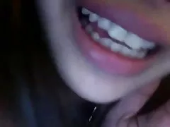 2 섹시한 낭비는 젊은 아시아 소녀 흔들 왔