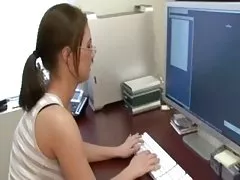 레즈비언 사무실....f70