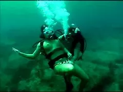 스쿠버 성에프-1/2 부 1 부