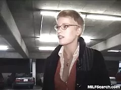 사무 부끄러워하는 소녀의 집과 망