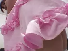 귀 염 둥이 흰 테 디 귀에 그곳이 fondled 소파에