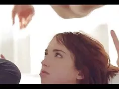 코치는 구청에 심하게 찢 어