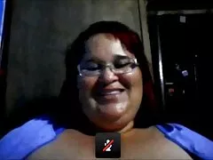 Latina 헤픈엔딩 성숙한 보이 그녀의 가슴이 메가