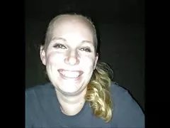 아내에게 못을 바닥에