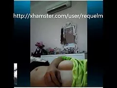 그녀는지 자신을 보면서 나에게 스카이프 Cam