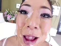 가이아 아시아 러시아 하이틴 및 얼굴