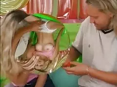 작은 장난 꾸 러 기