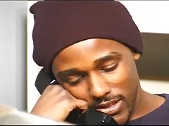 섹시한 블랙 털이 소녀 망에서 그녀의 모든 구멍