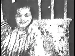 옛 사람 sensually undresses 을 누르면 가슴이 좋아하는 러시아 하이틴