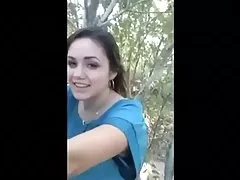 우등에서 입으로서 숲 속에서