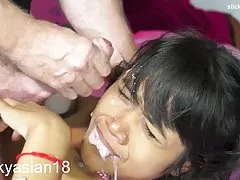 끈 적 여자 얼굴 stickyasian18 디 임대료 지불