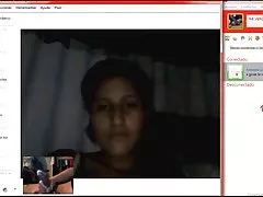 펠리 즈 콘 미 베 르가 켈 en lo oscuro