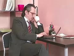 음란한 선생님 seduces 죄 청소년