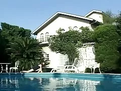 Gal 을 가져옵 성 장에서 그녀의 수영 강사(uncensored)