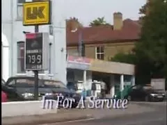 그녀는 지불하는 그녀의 차를 fuck-2