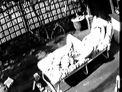 아내를 잡 masturbating 에 decking...