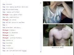 r o x y 나 그녀의 가슴을 깜박