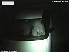 주차장에 밤을 사랑