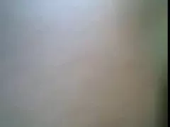 모리셔스플이 망가져 가는 야외