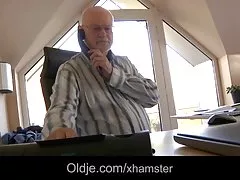 올드 보스 평가는 젊은 장인 섹