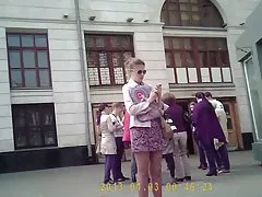 모스크바 지하철에서 치마를