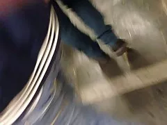 정액 여자 가죽 자 켓에